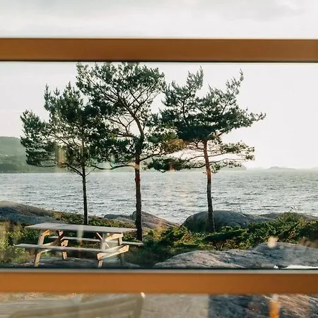 With Sea View Near Preikestolen 度假居